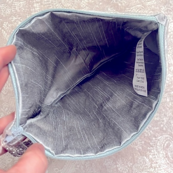 Brand New Set of Velvet Beaded Monogram M Zippered Pouch & Glitter Card Key Case - Picture 8 of 15